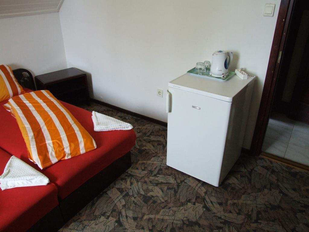 Aranyhid Hotel Balatonboglár Rom bilde